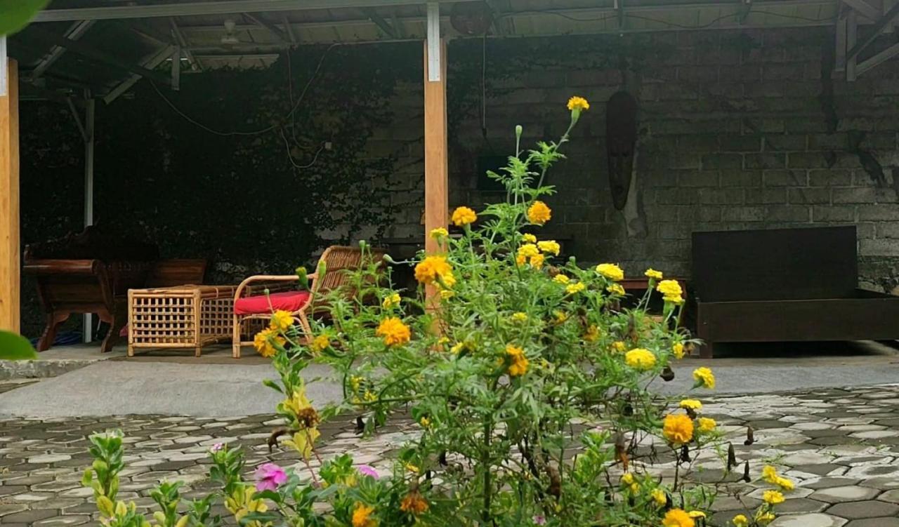Oyo 2864 Mangsit Garden Homestay Esterno foto