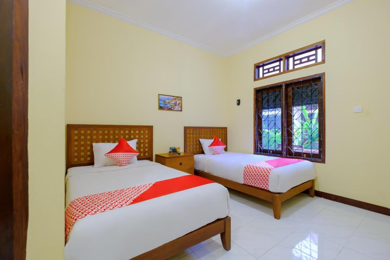 Oyo 2864 Mangsit Garden Homestay Esterno foto